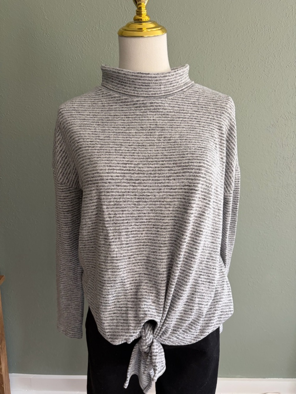 Lightly worn Lou and Gray tie sweater